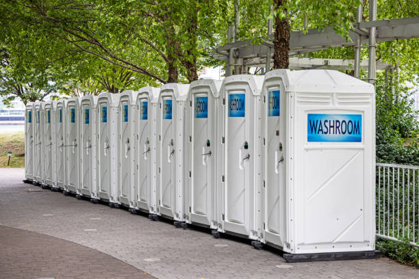Best Portable restroom trailer rental  in Hubbard, OH